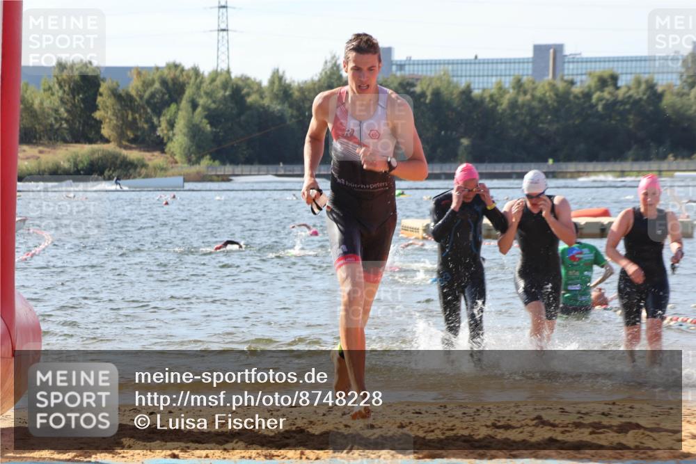07.09.2025 - 19. Norderstedt Triathlon Luisa Fischer http://msf.ph/oto/8748228 07.09.2025 10:51:24 Schwimmen 821, 1166, 1174, 1208, 1341 meine-sportfotos.de