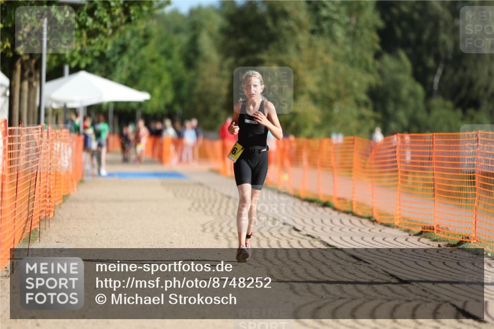 07.09.2025 - 19. Norderstedt Triathlon Michael Strokosch http://msf.ph/oto/8748252 07.09.2025 09:46:34 Laufen 616 meine-sportfotos.de