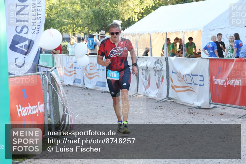 07.09.2025 - 19. Norderstedt Triathlon Luisa Fischer http://msf.ph/oto/8748257 07.09.2025 17:42:56 Ziel 418 meine-sportfotos.de