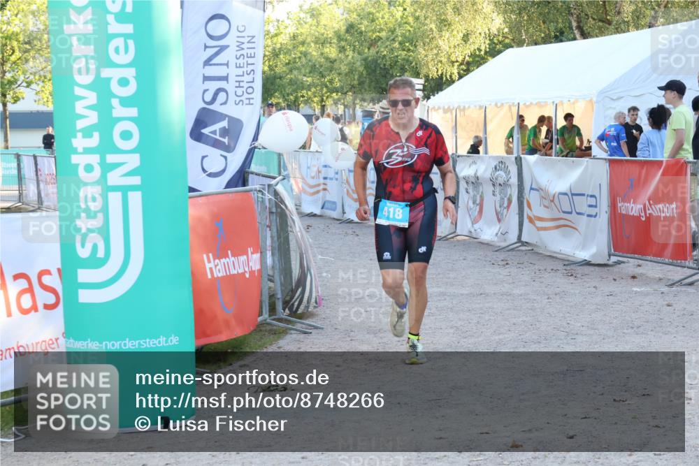 07.09.2025 - 19. Norderstedt Triathlon Luisa Fischer http://msf.ph/oto/8748266 07.09.2025 17:42:57 Ziel 418 meine-sportfotos.de