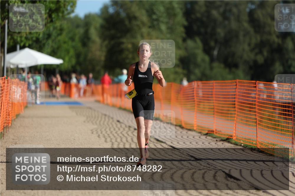 07.09.2025 - 19. Norderstedt Triathlon Michael Strokosch http://msf.ph/oto/8748282 07.09.2025 09:46:35 Laufen 616 meine-sportfotos.de