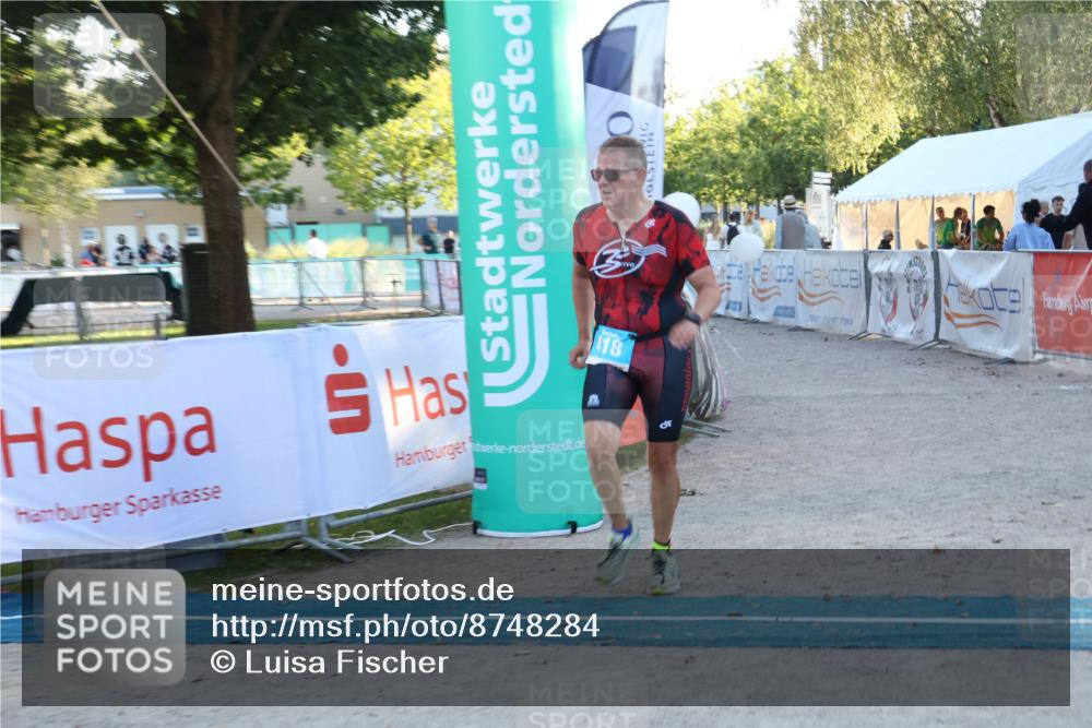 07.09.2025 - 19. Norderstedt Triathlon Luisa Fischer http://msf.ph/oto/8748284 07.09.2025 17:42:58 Ziel 418 meine-sportfotos.de