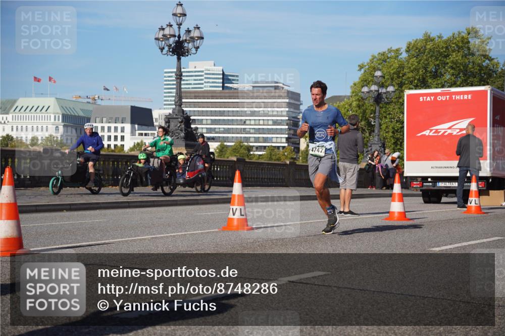 07.09.2025 - BARMER Alsterlauf Yannick Fuchs http://msf.ph/oto/8748286 07.09.2025 09:33:06 Laufen 4747, 1 meine-sportfotos.de