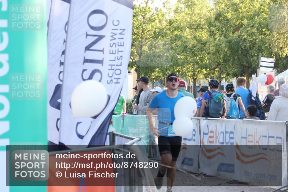 07.09.2025 - 19. Norderstedt Triathlon Luisa Fischer http://msf.ph/oto/8748290 07.09.2025 17:43:41 Ziel 383 meine-sportfotos.de