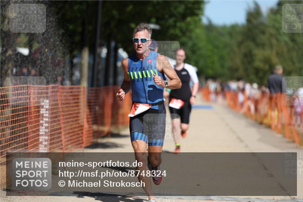 07.09.2025 - 19. Norderstedt Triathlon Michael Strokosch http://msf.ph/oto/8748324 07.09.2025 12:39:12 Laufen 791, 826, 849 meine-sportfotos.de