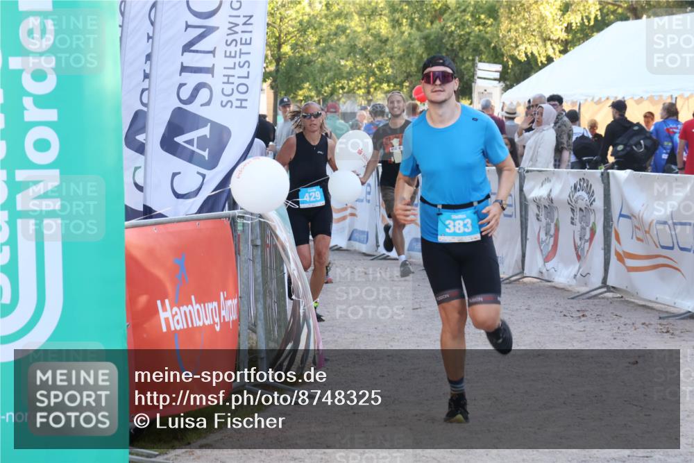 07.09.2025 - 19. Norderstedt Triathlon Luisa Fischer http://msf.ph/oto/8748325 07.09.2025 17:43:43 Ziel 383, 429 meine-sportfotos.de