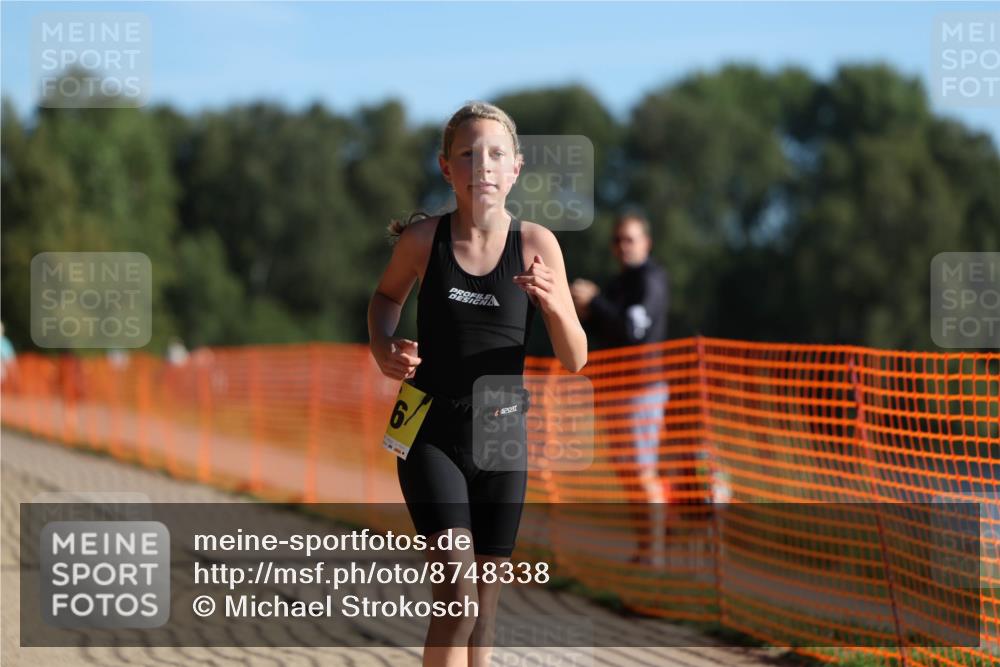 07.09.2025 - 19. Norderstedt Triathlon Michael Strokosch http://msf.ph/oto/8748338 07.09.2025 09:46:38 Laufen 616 meine-sportfotos.de
