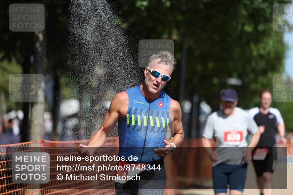 07.09.2025 - 19. Norderstedt Triathlon Michael Strokosch http://msf.ph/oto/8748344 07.09.2025 12:39:13 Laufen 791, 826, 849 meine-sportfotos.de