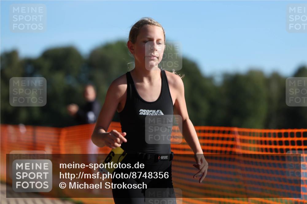 07.09.2025 - 19. Norderstedt Triathlon Michael Strokosch http://msf.ph/oto/8748356 07.09.2025 09:46:39 Laufen 616 meine-sportfotos.de