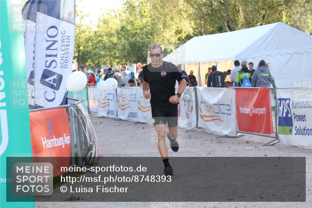 07.09.2025 - 19. Norderstedt Triathlon Luisa Fischer http://msf.ph/oto/8748393 07.09.2025 17:43:53 Ziel 429, 952, 1448 meine-sportfotos.de