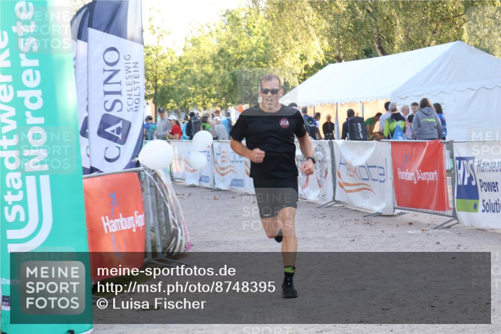 07.09.2025 - 19. Norderstedt Triathlon Luisa Fischer http://msf.ph/oto/8748395 07.09.2025 17:43:53 Ziel 429, 952, 1448 meine-sportfotos.de