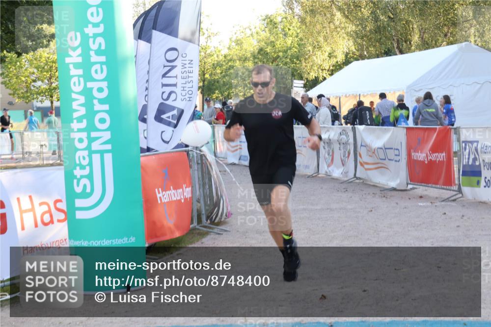 07.09.2025 - 19. Norderstedt Triathlon Luisa Fischer http://msf.ph/oto/8748400 07.09.2025 17:43:54 Ziel 429, 952, 1448 meine-sportfotos.de