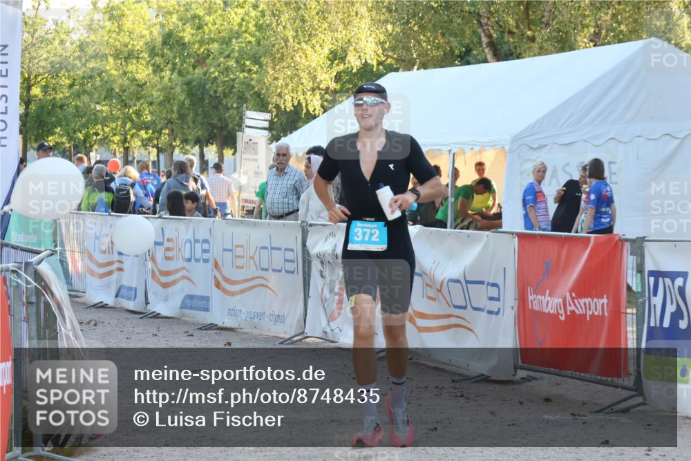 07.09.2025 - 19. Norderstedt Triathlon Luisa Fischer http://msf.ph/oto/8748435 07.09.2025 17:44:05 Ziel 372 meine-sportfotos.de