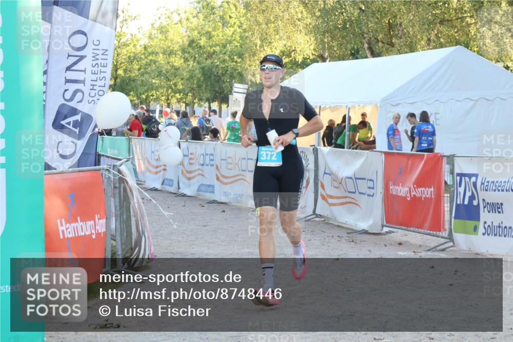 07.09.2025 - 19. Norderstedt Triathlon Luisa Fischer http://msf.ph/oto/8748446 07.09.2025 17:44:06 Ziel 372 meine-sportfotos.de
