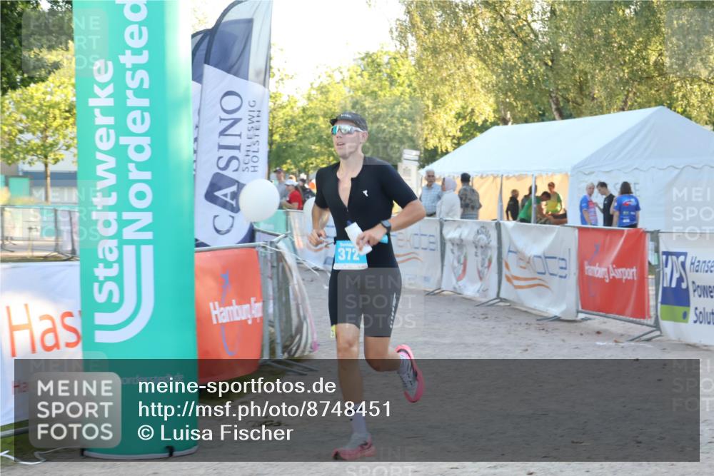 07.09.2025 - 19. Norderstedt Triathlon Luisa Fischer http://msf.ph/oto/8748451 07.09.2025 17:44:06 Ziel 372 meine-sportfotos.de