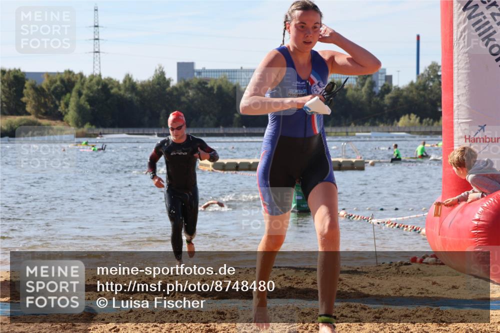 07.09.2025 - 19. Norderstedt Triathlon Luisa Fischer http://msf.ph/oto/8748480 07.09.2025 10:52:02 Schwimmen 1164, 1178, 1340, 1390 meine-sportfotos.de