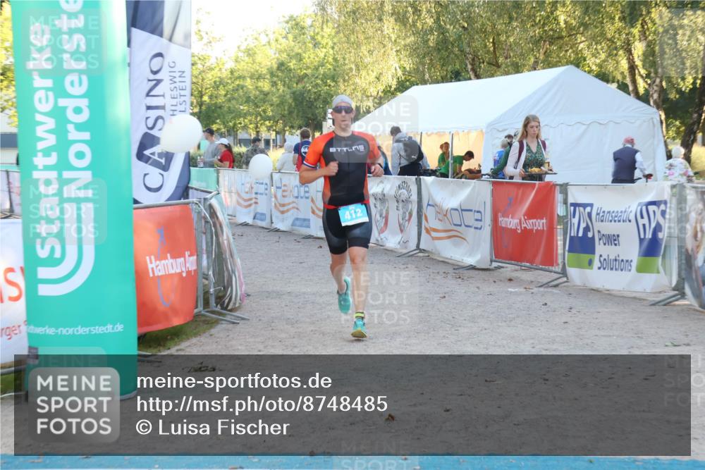 07.09.2025 - 19. Norderstedt Triathlon Luisa Fischer http://msf.ph/oto/8748485 07.09.2025 17:44:25 Ziel 412 meine-sportfotos.de