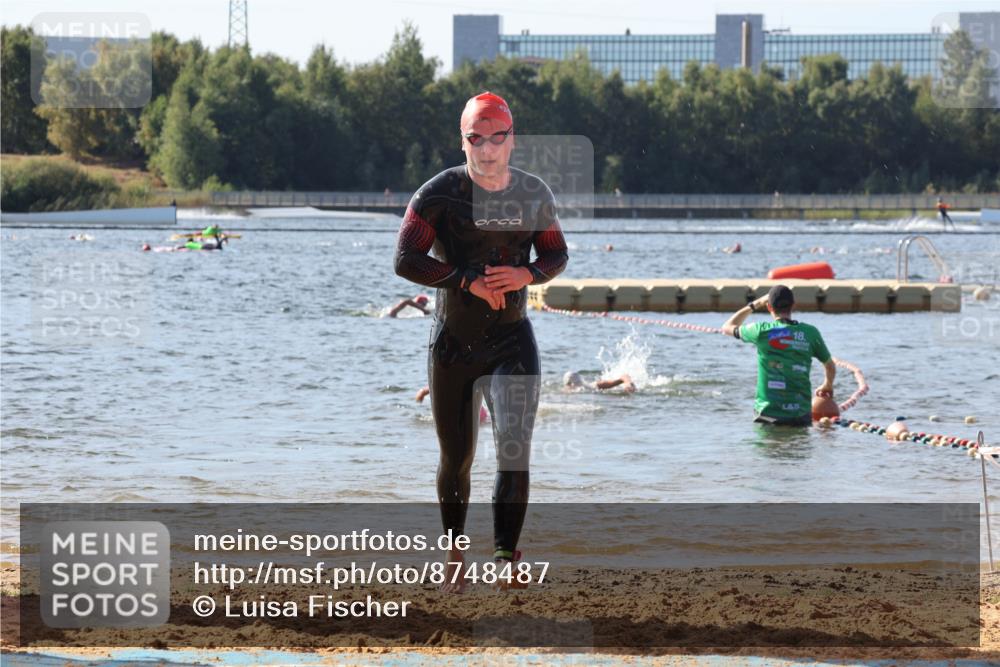 07.09.2025 - 19. Norderstedt Triathlon Luisa Fischer http://msf.ph/oto/8748487 07.09.2025 10:52:03 Schwimmen 1164, 1178, 1340, 1390 meine-sportfotos.de