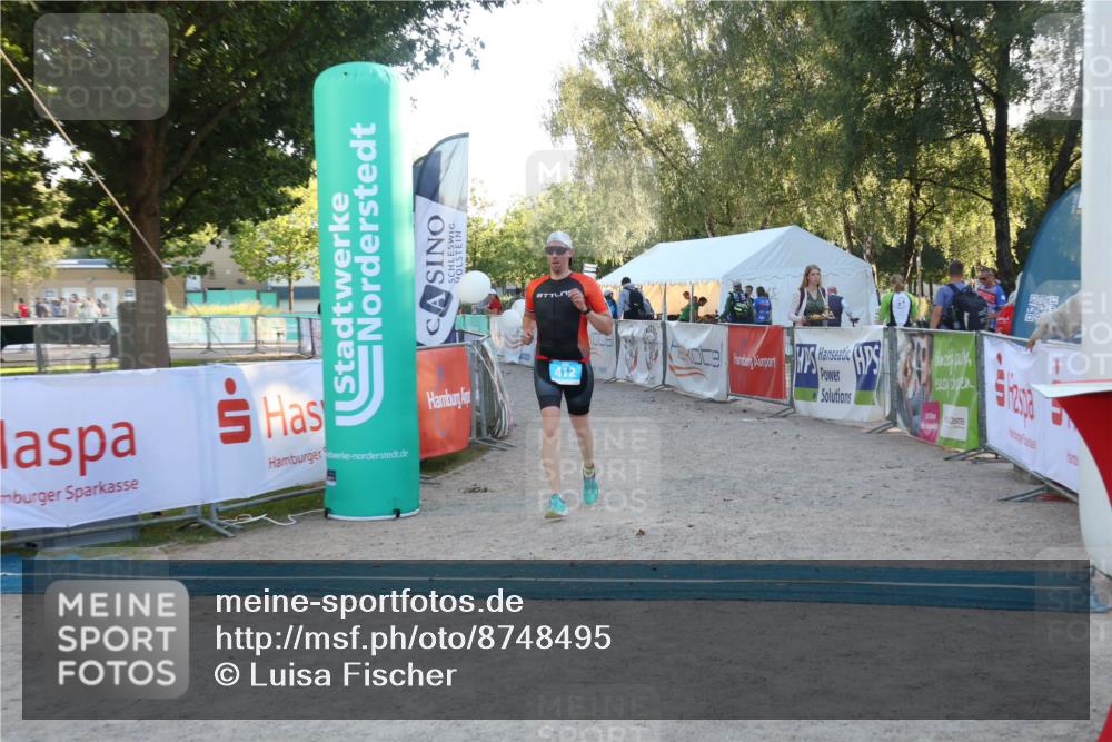 07.09.2025 - 19. Norderstedt Triathlon Luisa Fischer http://msf.ph/oto/8748495 07.09.2025 17:44:26 Ziel 412 meine-sportfotos.de