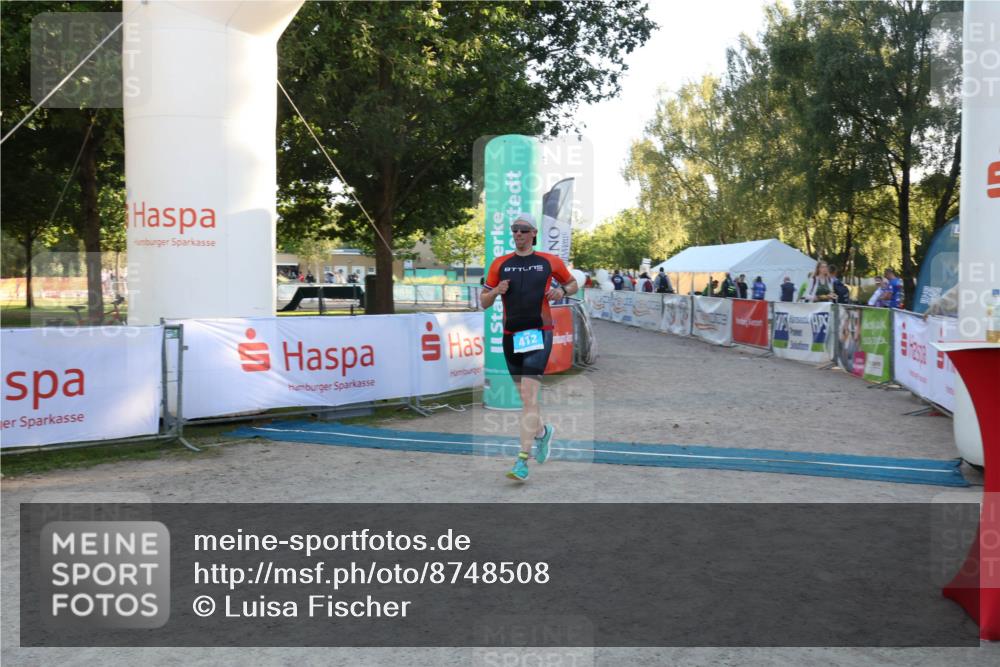 07.09.2025 - 19. Norderstedt Triathlon Luisa Fischer http://msf.ph/oto/8748508 07.09.2025 17:44:27 Ziel 412 meine-sportfotos.de
