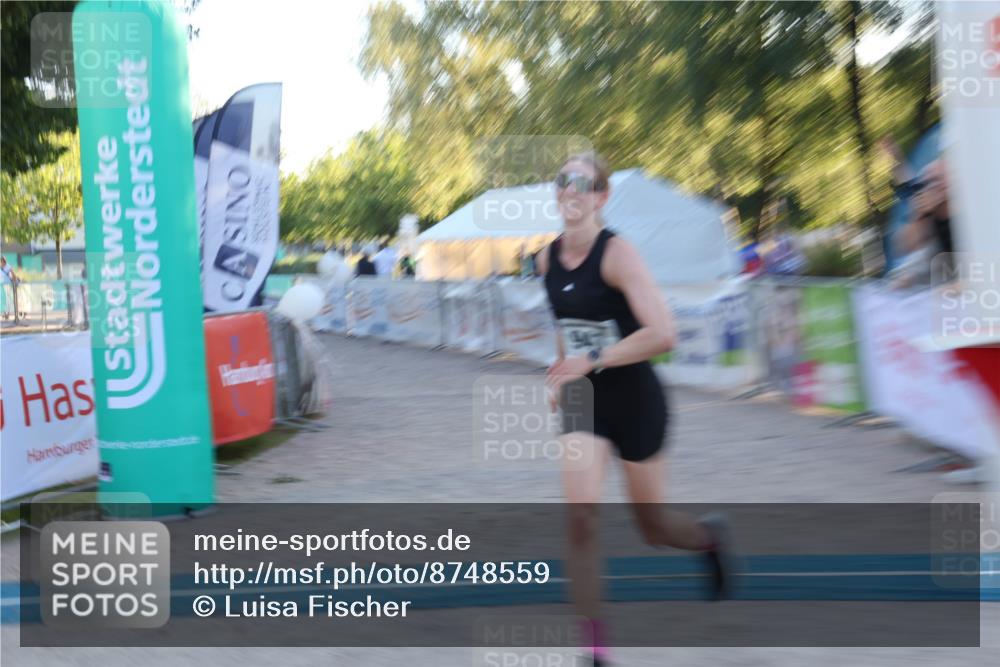 07.09.2025 - 19. Norderstedt Triathlon Luisa Fischer http://msf.ph/oto/8748559 07.09.2025 17:47:39 Ziel 941 meine-sportfotos.de