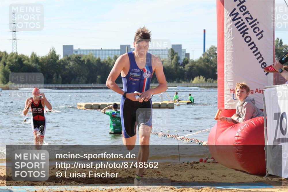 07.09.2025 - 19. Norderstedt Triathlon Luisa Fischer http://msf.ph/oto/8748562 07.09.2025 10:52:44 Schwimmen 1162, 1179 meine-sportfotos.de