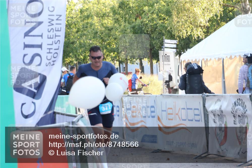 07.09.2025 - 19. Norderstedt Triathlon Luisa Fischer http://msf.ph/oto/8748566 07.09.2025 17:48:43 Ziel 371 meine-sportfotos.de