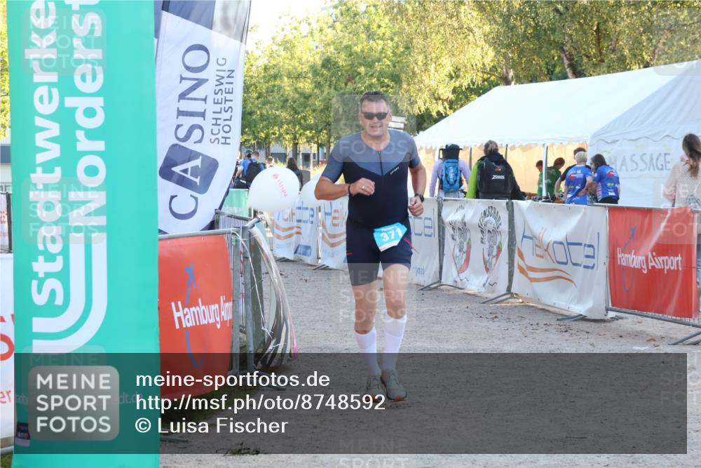 07.09.2025 - 19. Norderstedt Triathlon Luisa Fischer http://msf.ph/oto/8748592 07.09.2025 17:48:45 Ziel 371 meine-sportfotos.de