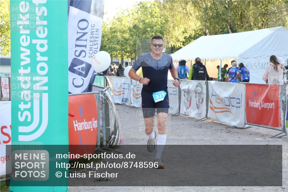 07.09.2025 - 19. Norderstedt Triathlon Luisa Fischer http://msf.ph/oto/8748596 07.09.2025 17:48:45 Ziel 371 meine-sportfotos.de