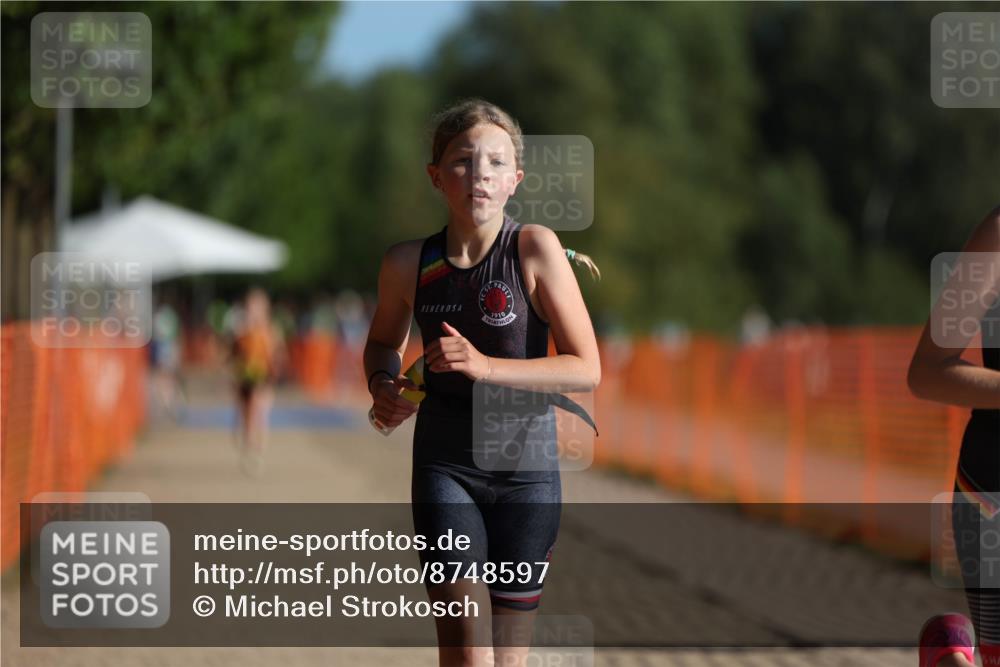 07.09.2025 - 19. Norderstedt Triathlon Michael Strokosch http://msf.ph/oto/8748597 07.09.2025 09:47:05 Laufen 602, 606, 608, 615 meine-sportfotos.de