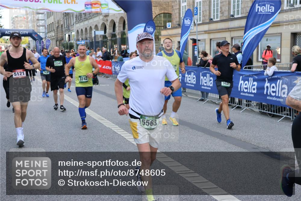 07.09.2025 - BARMER Alsterlauf Strokosch-Dieckow http://msf.ph/oto/8748605 07.09.2025 10:16:23 Ziel 2114, 2857, 3403, 3808, 3933, 4154, 4495, 4497, 4534, 4693, 4765, 5163, 5261, 5597, 8131, 8138, 8361 meine-sportfotos.de