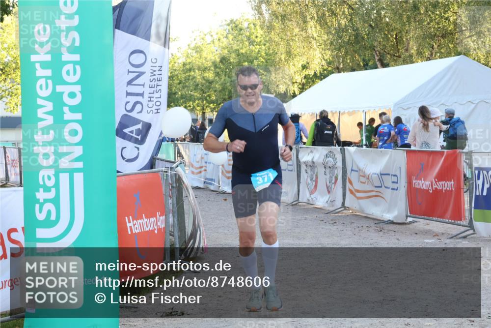 07.09.2025 - 19. Norderstedt Triathlon Luisa Fischer http://msf.ph/oto/8748606 07.09.2025 17:48:46 Ziel 371 meine-sportfotos.de