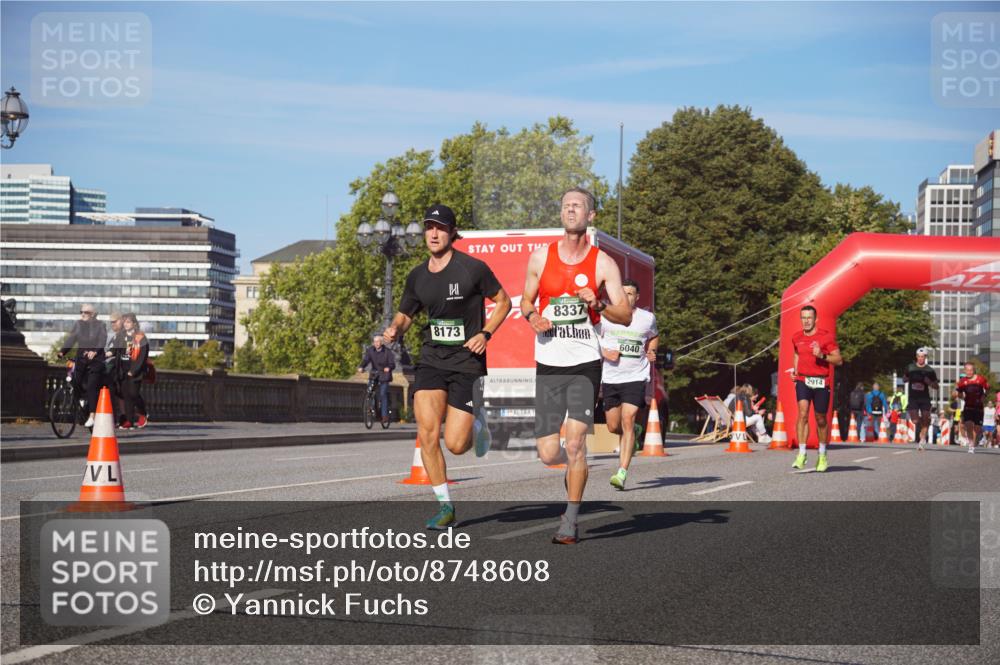 07.09.2025 - BARMER Alsterlauf Yannick Fuchs http://msf.ph/oto/8748608 07.09.2025 09:33:24 Laufen 8173, 1, 8337, 6040, 2914 meine-sportfotos.de