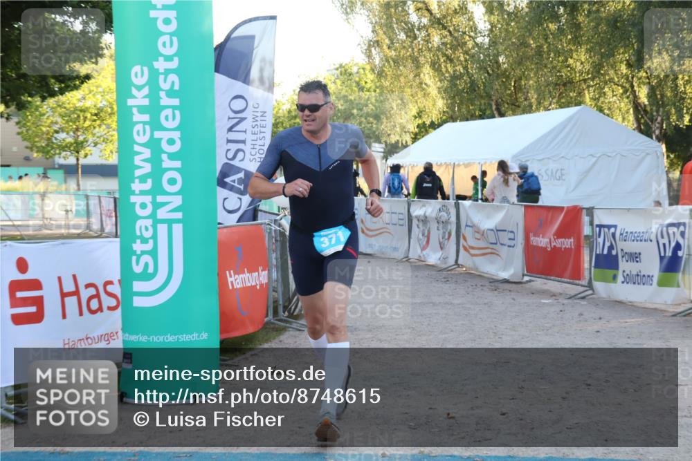 07.09.2025 - 19. Norderstedt Triathlon Luisa Fischer http://msf.ph/oto/8748615 07.09.2025 17:48:47 Ziel 371 meine-sportfotos.de