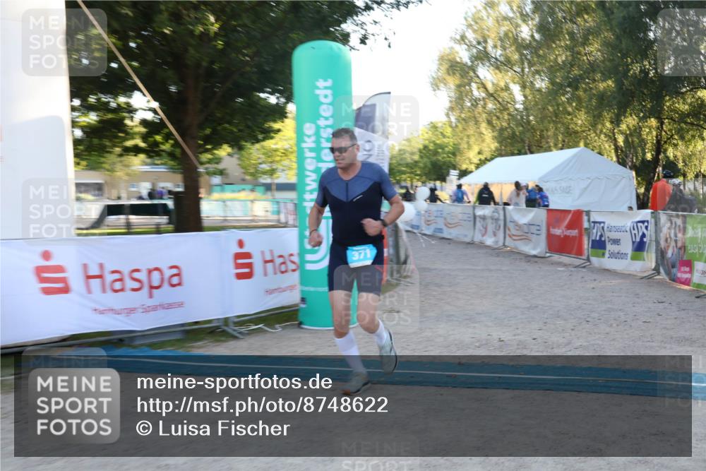 07.09.2025 - 19. Norderstedt Triathlon Luisa Fischer http://msf.ph/oto/8748622 07.09.2025 17:48:47 Ziel 371 meine-sportfotos.de