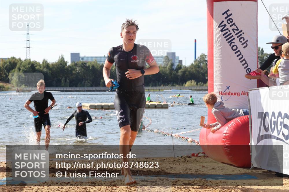 07.09.2025 - 19. Norderstedt Triathlon Luisa Fischer http://msf.ph/oto/8748623 07.09.2025 10:53:01 Schwimmen 200, 1156, 1203 meine-sportfotos.de