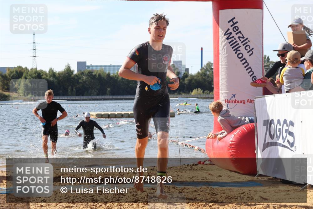 07.09.2025 - 19. Norderstedt Triathlon Luisa Fischer http://msf.ph/oto/8748626 07.09.2025 10:53:02 Schwimmen 200, 1156, 1203 meine-sportfotos.de
