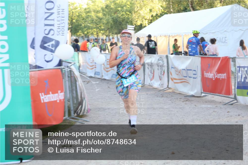 07.09.2025 - 19. Norderstedt Triathlon Luisa Fischer http://msf.ph/oto/8748634 07.09.2025 17:49:35 Ziel 1432 meine-sportfotos.de