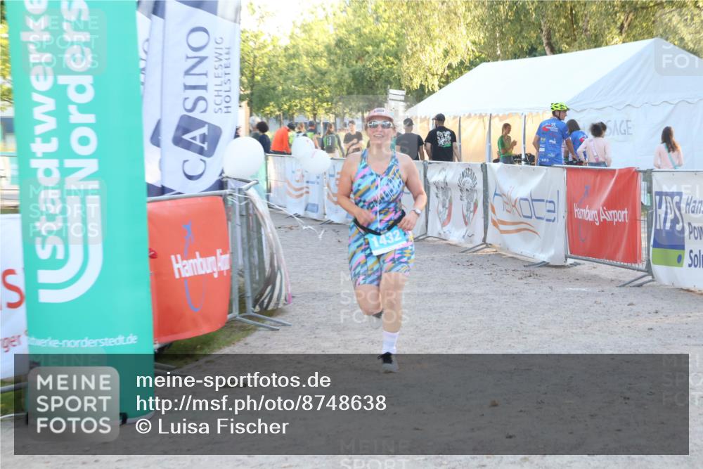 07.09.2025 - 19. Norderstedt Triathlon Luisa Fischer http://msf.ph/oto/8748638 07.09.2025 17:49:35 Ziel 1432 meine-sportfotos.de