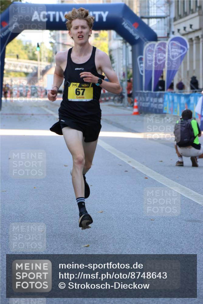 07.09.2025 - BARMER Alsterlauf Strokosch-Dieckow http://msf.ph/oto/8748643 07.09.2025 11:12:26 Ziel  meine-sportfotos.de