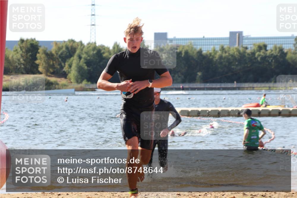 07.09.2025 - 19. Norderstedt Triathlon Luisa Fischer http://msf.ph/oto/8748644 07.09.2025 10:53:04 Schwimmen 200, 1156, 1203 meine-sportfotos.de