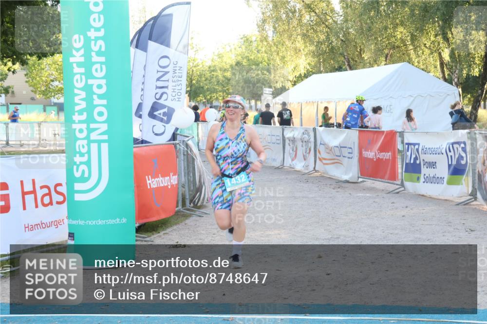 07.09.2025 - 19. Norderstedt Triathlon Luisa Fischer http://msf.ph/oto/8748647 07.09.2025 17:49:36 Ziel 1432 meine-sportfotos.de