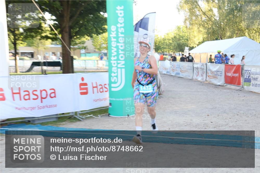 07.09.2025 - 19. Norderstedt Triathlon Luisa Fischer http://msf.ph/oto/8748662 07.09.2025 17:49:37 Ziel 1432 meine-sportfotos.de