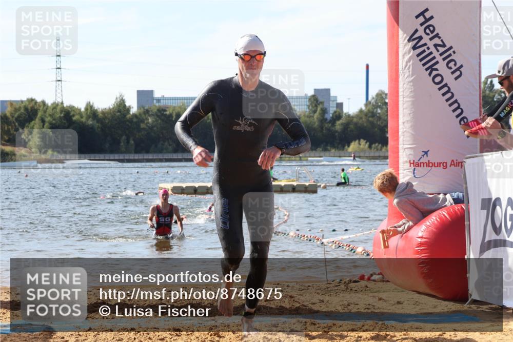 07.09.2025 - 19. Norderstedt Triathlon Luisa Fischer http://msf.ph/oto/8748675 07.09.2025 10:53:08 Schwimmen 200, 1156, 1203 meine-sportfotos.de