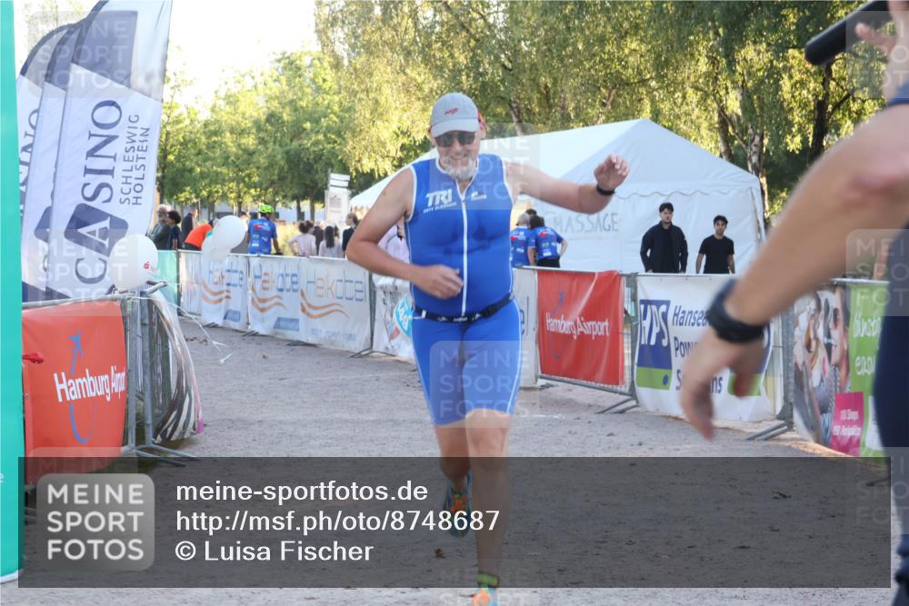 07.09.2025 - 19. Norderstedt Triathlon Luisa Fischer http://msf.ph/oto/8748687 07.09.2025 17:49:49 Ziel 1449 meine-sportfotos.de