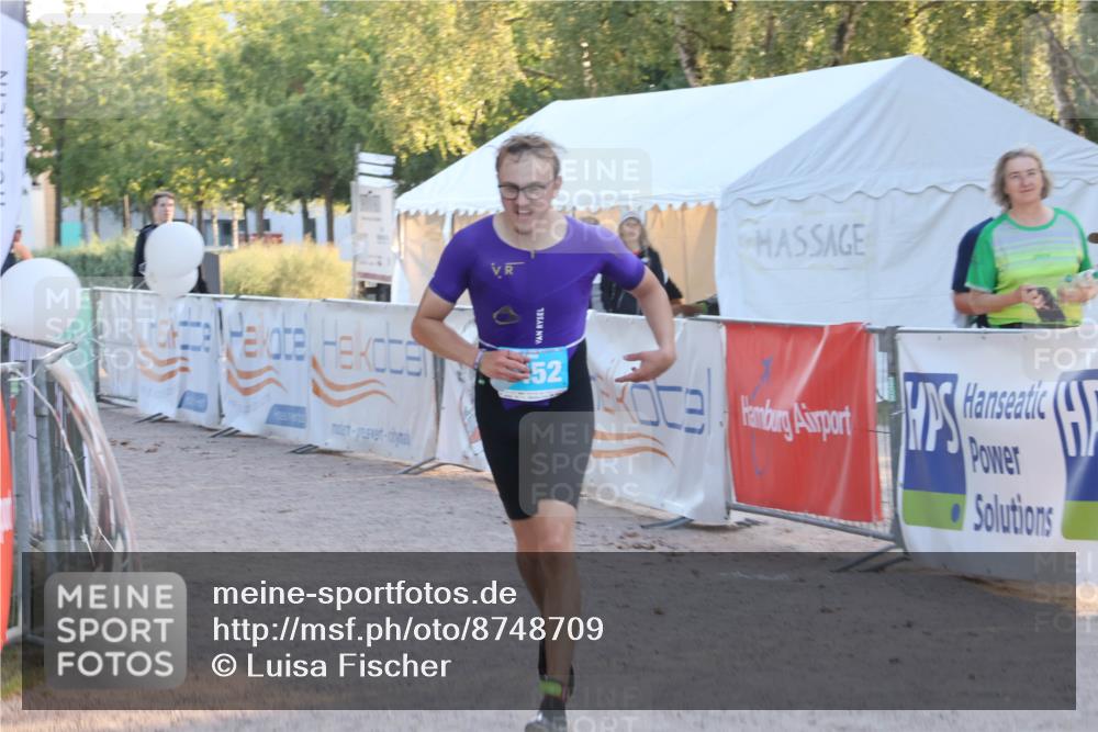 07.09.2025 - 19. Norderstedt Triathlon Luisa Fischer http://msf.ph/oto/8748709 07.09.2025 17:58:41 Ziel 1452 meine-sportfotos.de