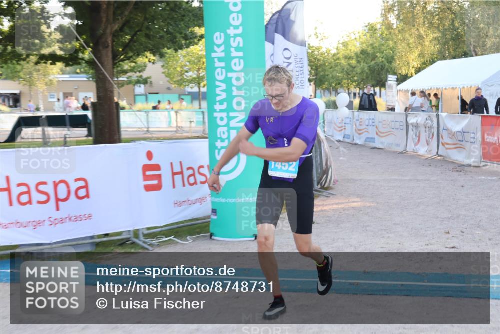 07.09.2025 - 19. Norderstedt Triathlon Luisa Fischer http://msf.ph/oto/8748731 07.09.2025 17:58:44 Ziel 1452 meine-sportfotos.de