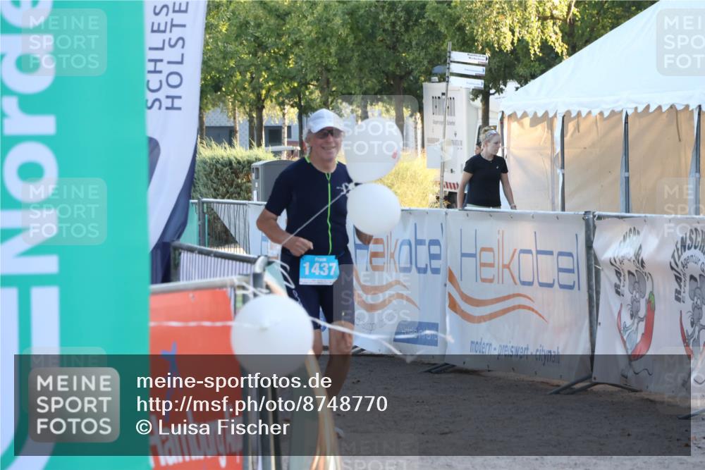 07.09.2025 - 19. Norderstedt Triathlon Luisa Fischer http://msf.ph/oto/8748770 07.09.2025 18:08:50 Ziel 1437 meine-sportfotos.de