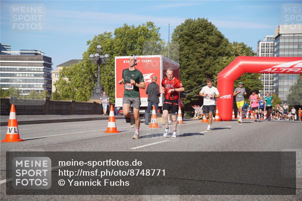 07.09.2025 - BARMER Alsterlauf Yannick Fuchs http://msf.ph/oto/8748771 07.09.2025 09:33:30 Laufen 2358, 3979 meine-sportfotos.de