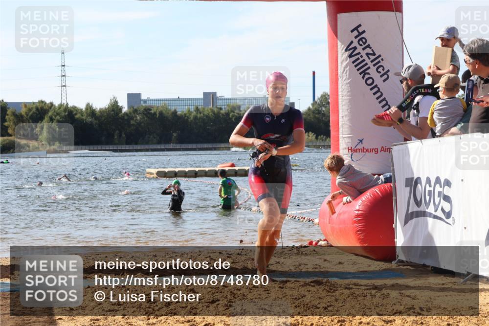 07.09.2025 - 19. Norderstedt Triathlon Luisa Fischer http://msf.ph/oto/8748780 07.09.2025 10:53:32 Schwimmen 196, 1175, 1177, 1193 meine-sportfotos.de